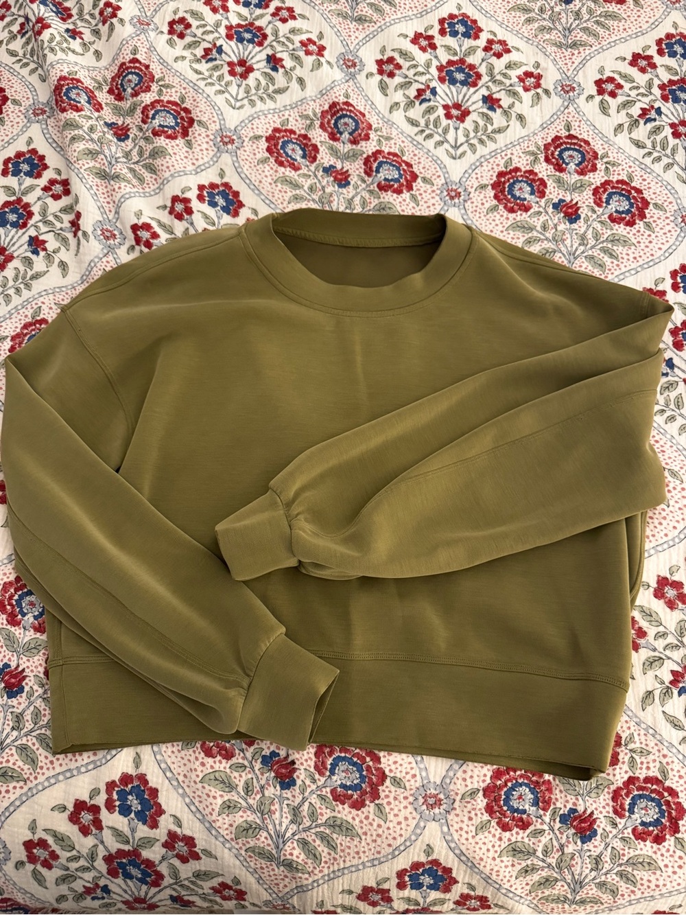 Green Lululemon Streamline Pullover